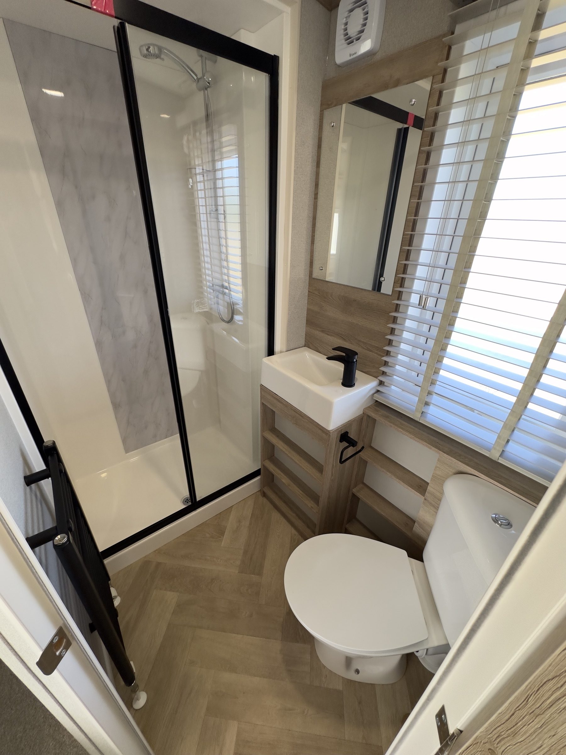 The Ingleton, bathroom
