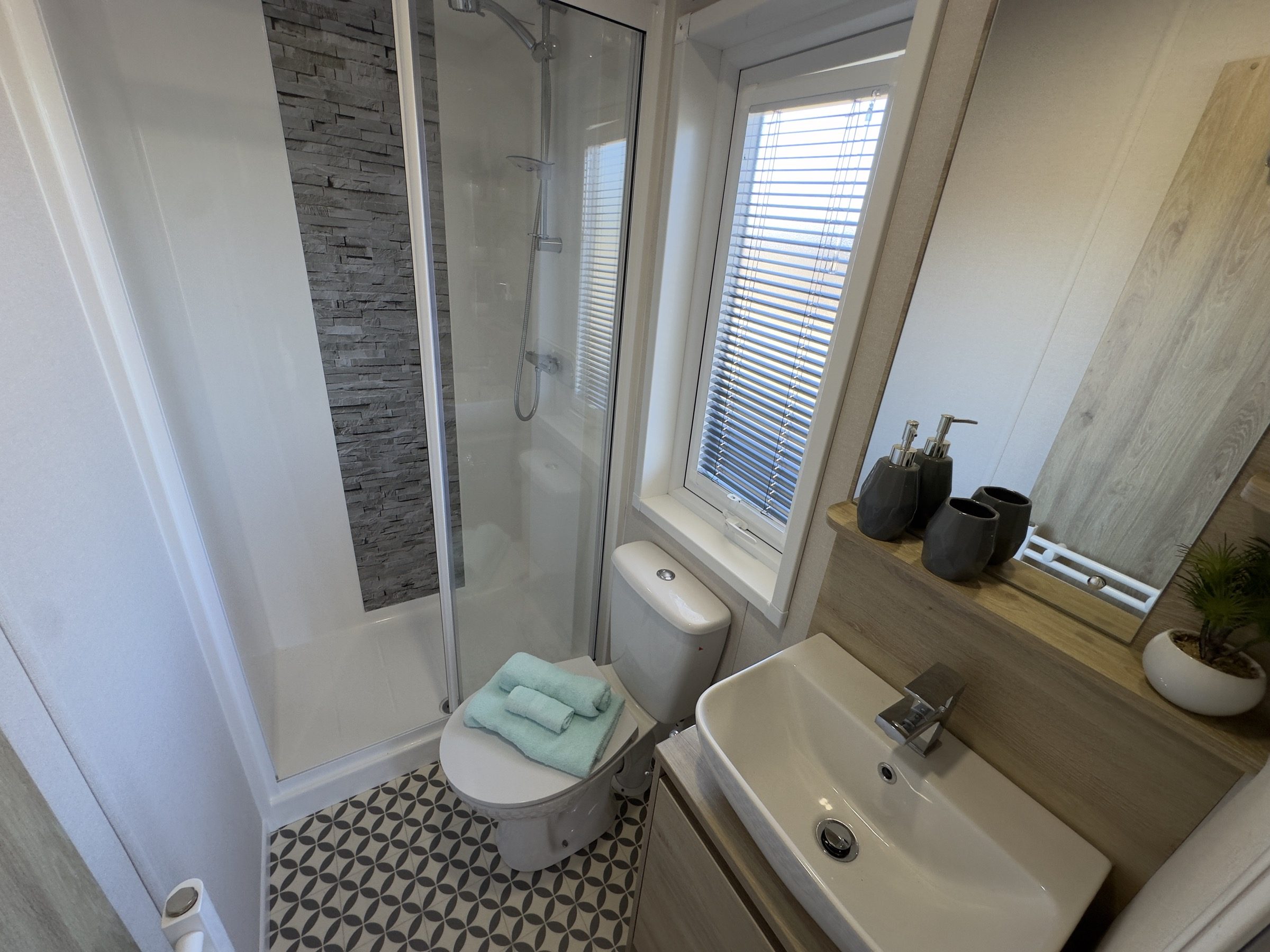 The Langdale, bathroom