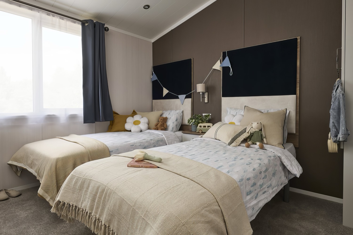 The Edmonton, twin bedroom