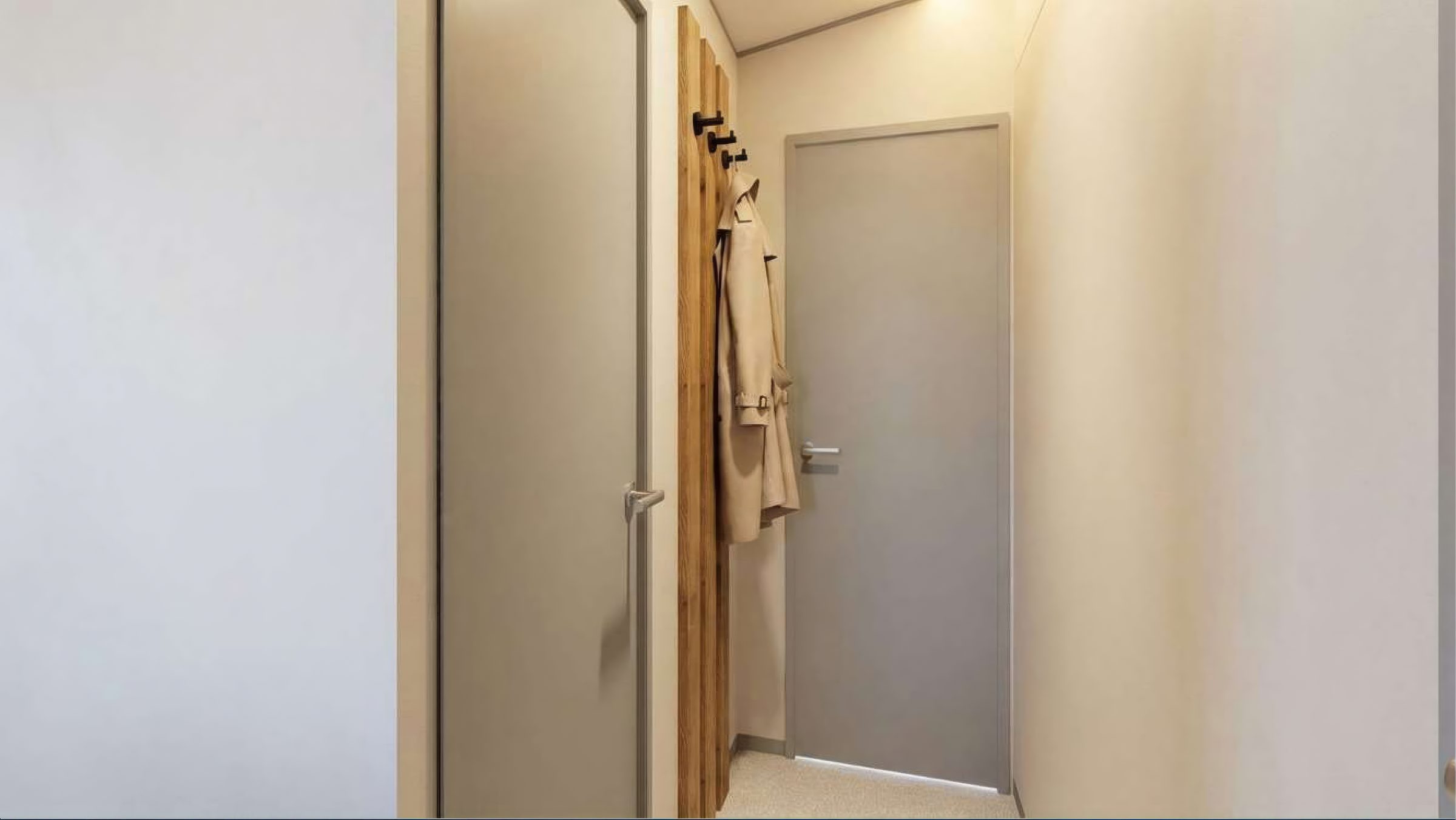 The Chorus, coat hooks in the hall